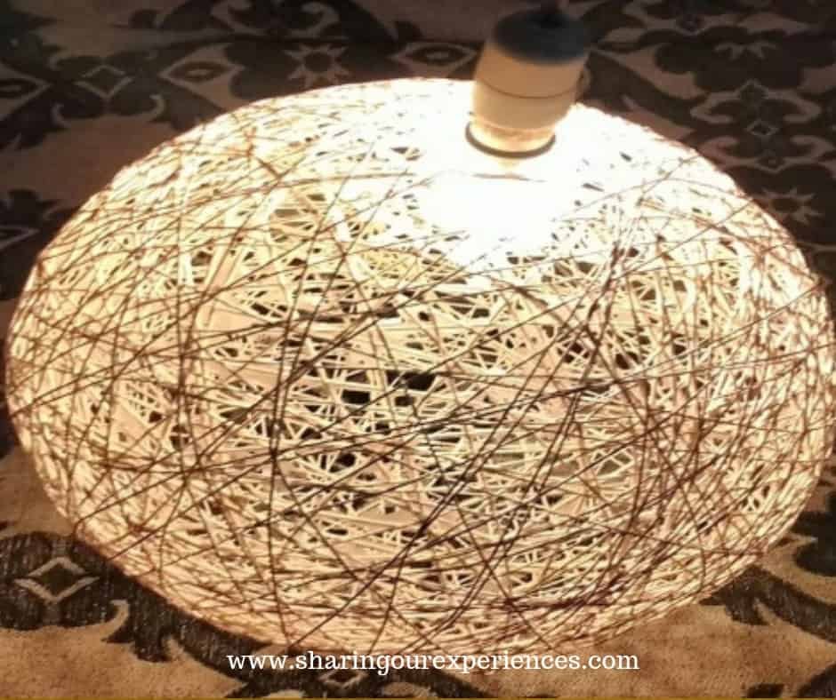 DIY handmade thread lampshade tutorial. So here are step by step instructions (with pictures) on how you can make hanging thread lampshade