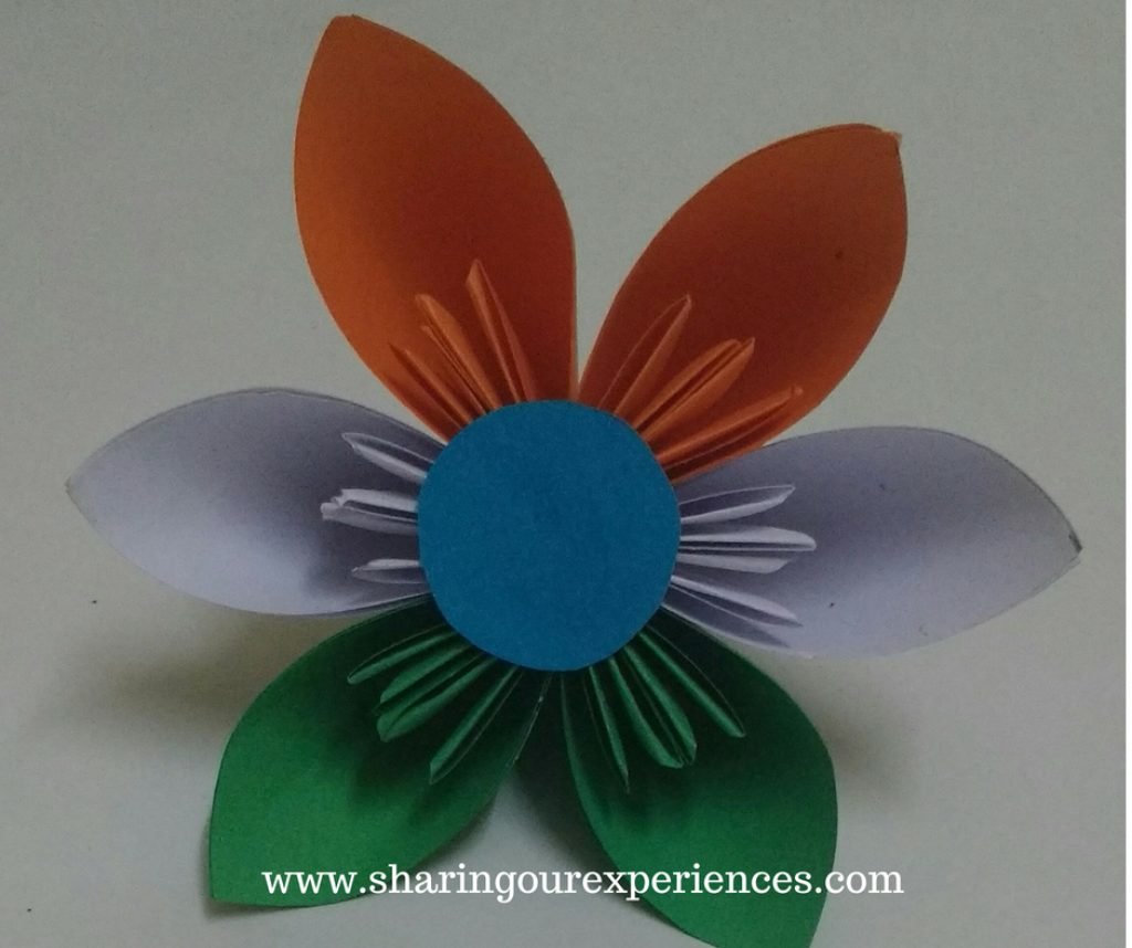 Check out these easy India Independence day crafts for kids, preschoolers and Kindergartens. You can make flowers, flags, candles, tri color keychains on this Independence day along with your kid. Free coloring sheets on National symbols and famous monuments of India included towards the end of this post.