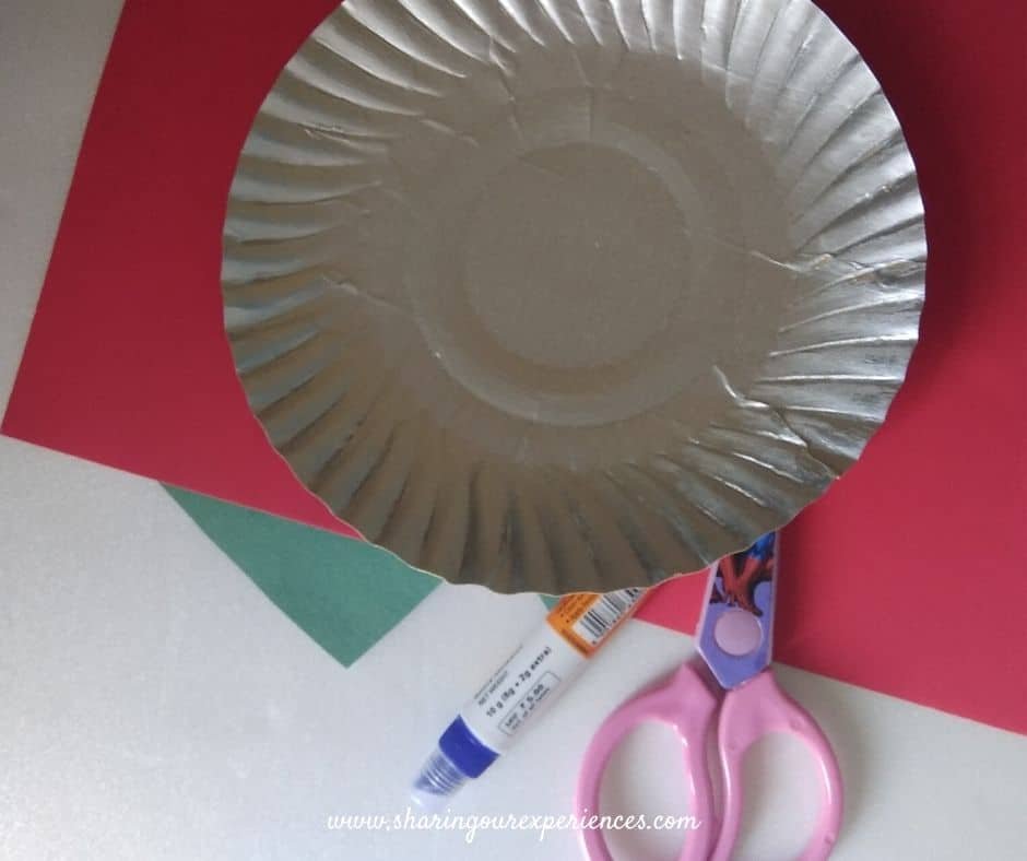 Diy Christmas wreath with paper plate