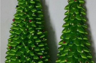 Looped Ribbon DIY Christmas Tree